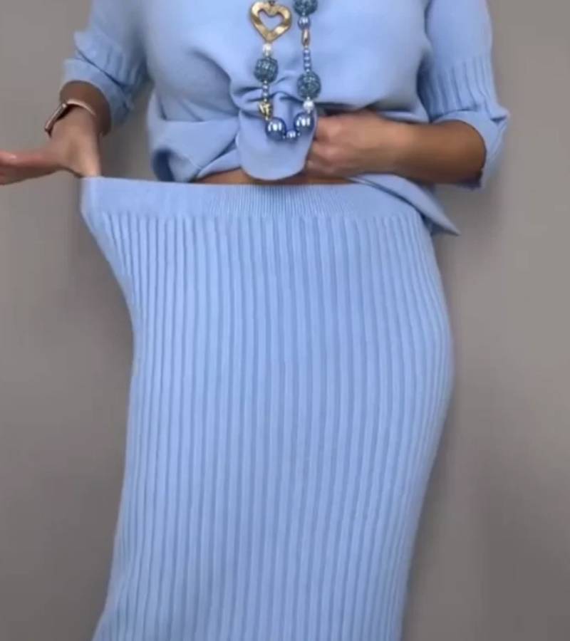 Debora | Zestaw Sweter z Spódnicą w Prążki